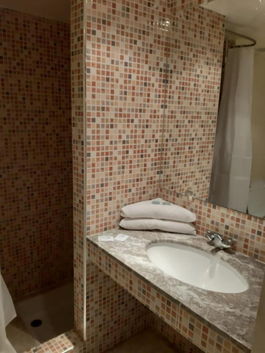 Bathroom, Hôtel Continental Khenifra, Khénifra