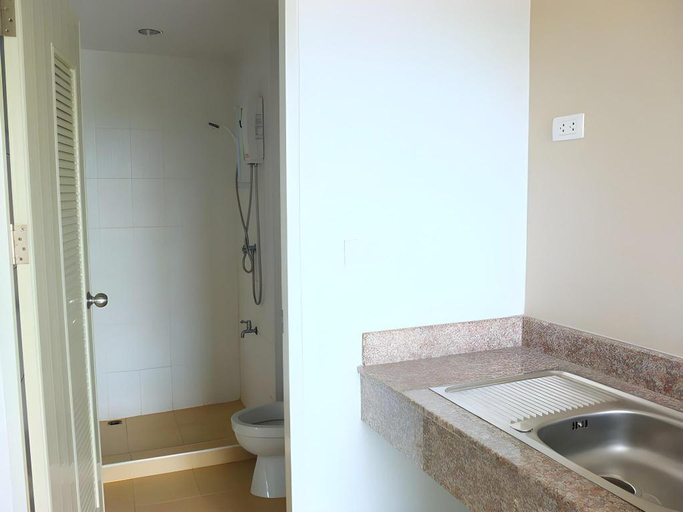 Bathroom 3, Say Hi Residences, Muang Chon Buri