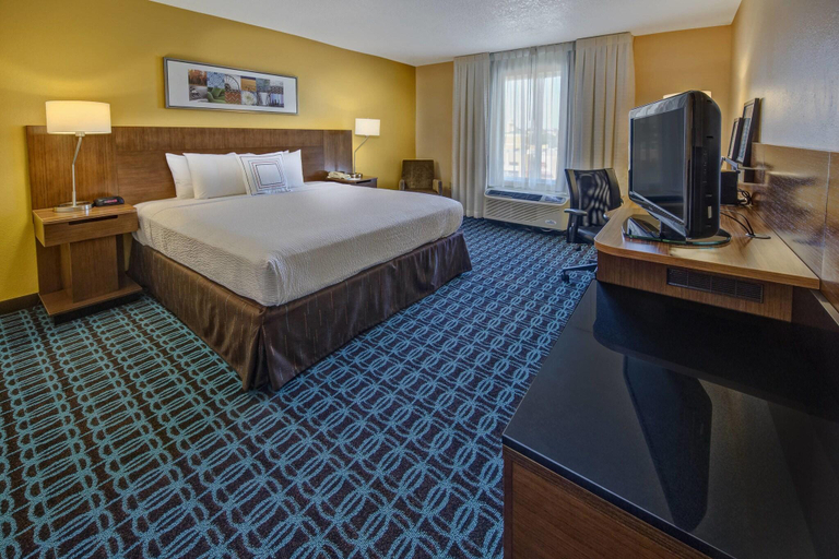 Bedroom 3, Fairfield Inn Suites By Marriott Near Universal Orlando, Orange