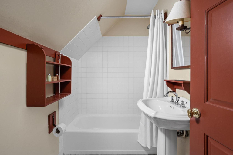 Bathroom 4, Artists Colony Inn, Brown