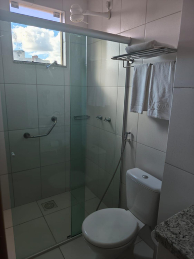 Bathroom 4, Golden Dolphin Supreme, Caldas Novas