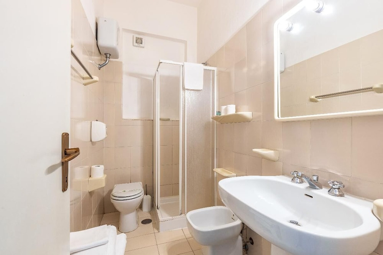 Bathroom 3, Hotel Ristorante Calamosca, Cagliari