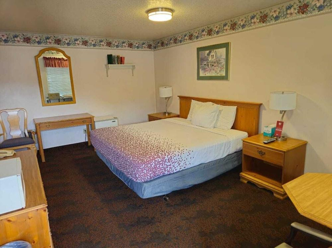 Bedroom 2, Sweet Breeze Inn Grants Pass, Josephine