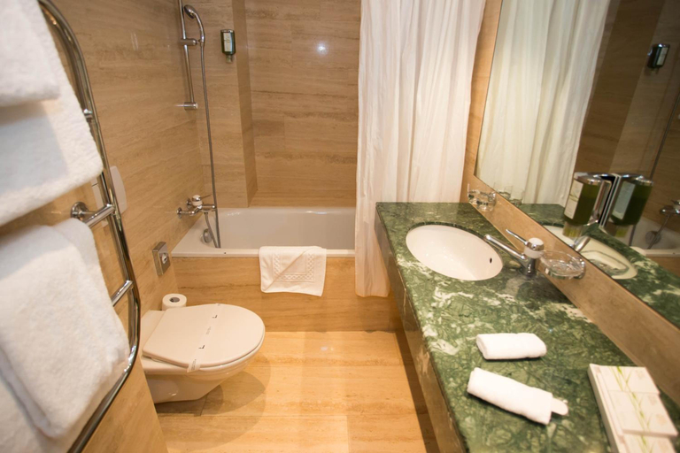 Bathroom 3, Carlton Lausanne Boutique Hotel, Lausanne