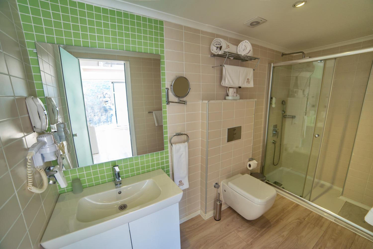 Bathroom 3, Orka Boutique Hotel, Fethiye