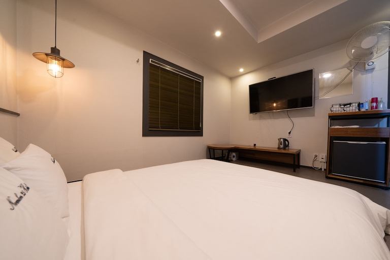 Bedroom 2, No.25 Hotel, Yeonje