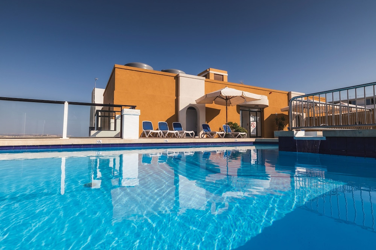 Sport & Beauty 5, Sunseeker Holiday Complex, Saint Paul's Bay