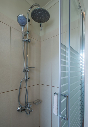Bathroom 5, Pirrion Wellness Hotel, Epirus