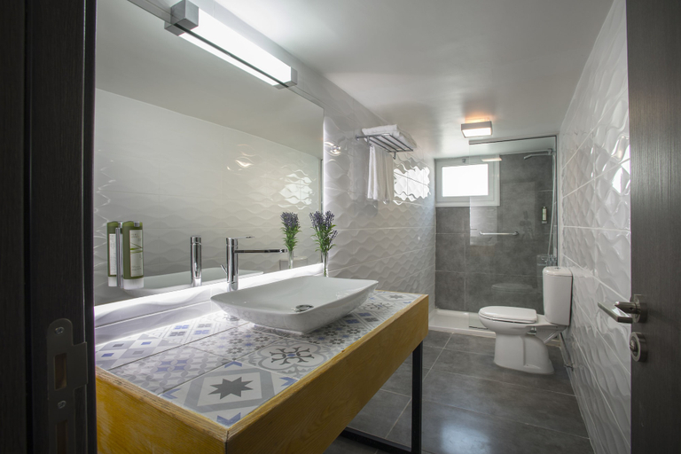 Bathroom 3, Blazer Residence, Larnaca