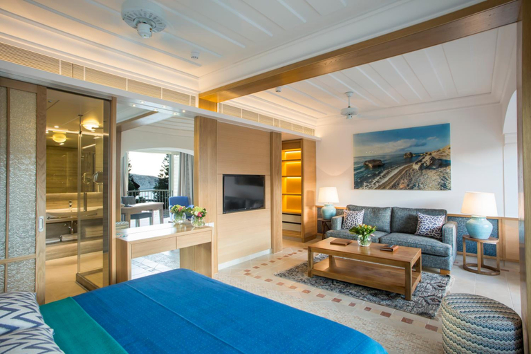 Others 5, Columbia Beach Resort