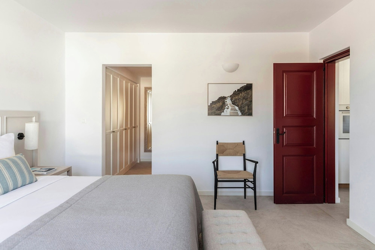 Bedroom 1, VEDEMA A LUXURY COLLECTION RESORT SANTORINI, South Aegean