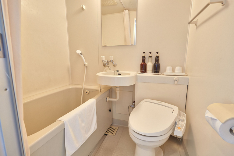 Bathroom 3, Hotel Orox, Naha