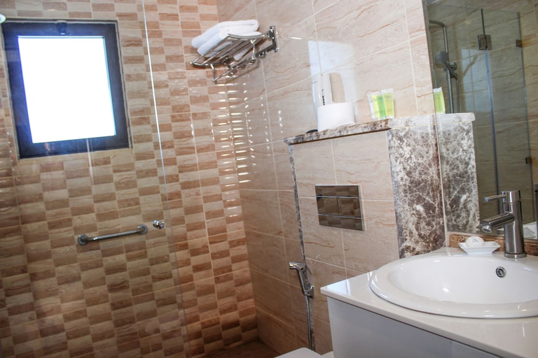 Bathroom 4, Almond Hotel Apartments, Wadi Essier