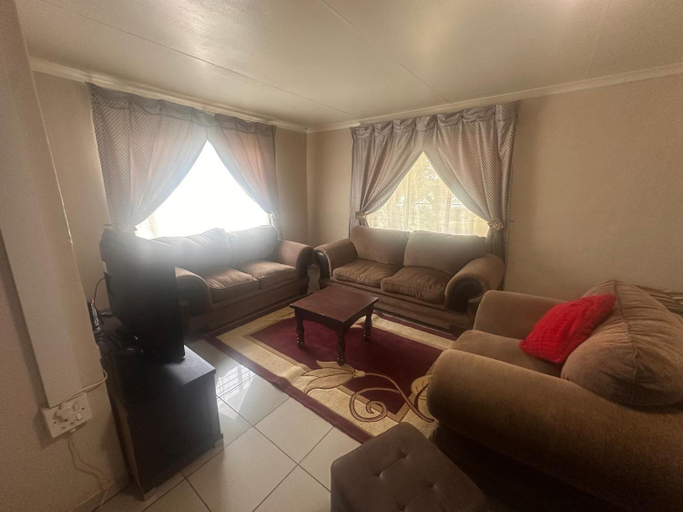 Others 4, The Lake Villa, Ekurhuleni