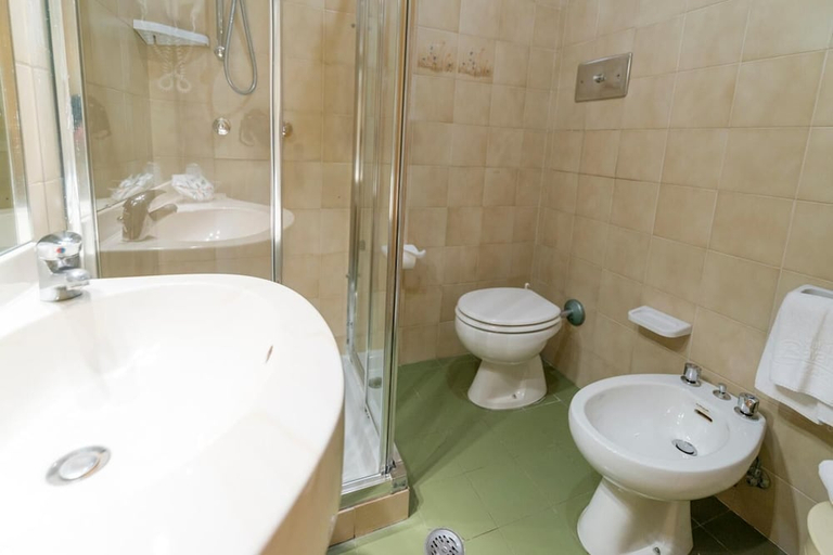 Bathroom 2, HOTEL BAVARIA, Trento