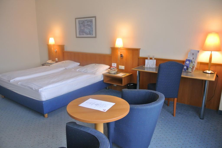 Bedroom 3, City Hotel Am Ccs, Suhl