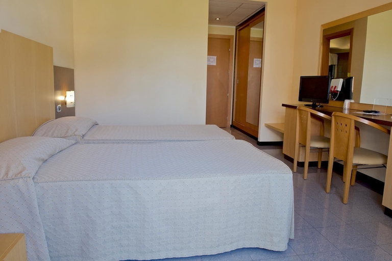 Bedroom 3, Albergo Mediterraneo, Latina