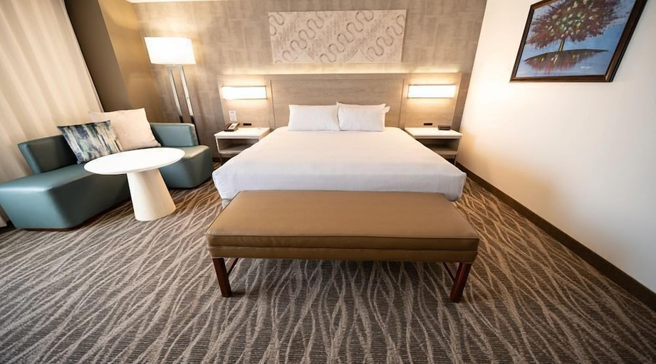 Bedroom 3, Cherokee Casino and Hotel West Siloam Springs, Delaware