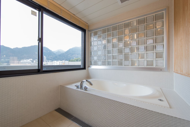 Bathroom 4, Beppu Onsen Hana Beppu, Beppu