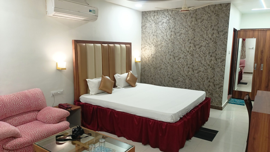 Room 2, HOTEL VAIDYA REGENCY, Balaghat