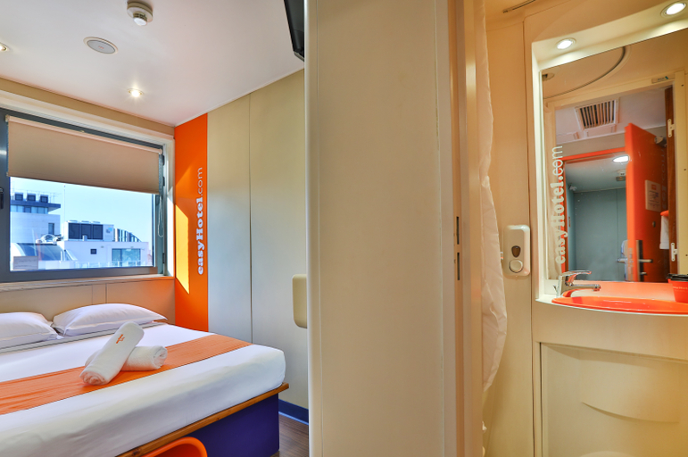 Bedroom 2, easyHotel Sofia, Stolichna