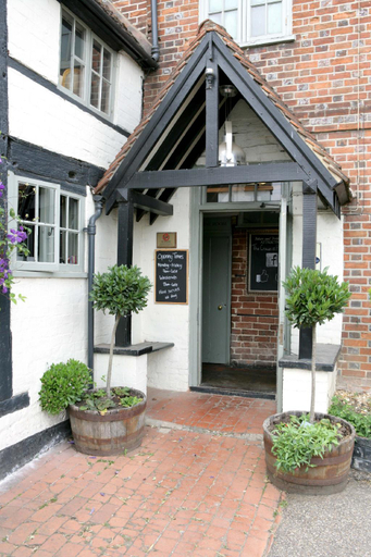 Exterior & Views 2, The Crown at Playhatch, Oxfordshire