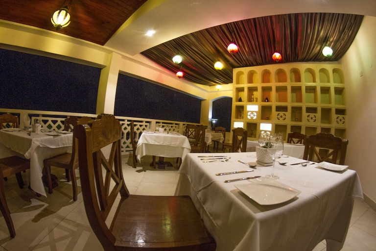 Food & Drinks 5, HillPark Amare Resort, Matuga