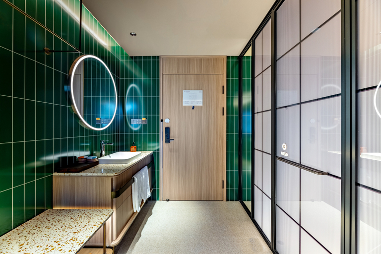 Bathroom 3, Orange Hotel Tangshan North Railway Station, Tangshan