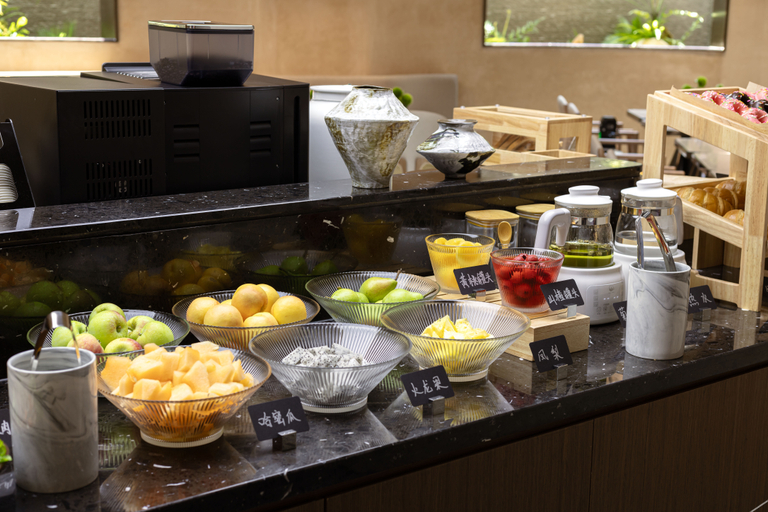 Food & Drinks 5, Atour Hotel Yantai Railway Station South Street, Yantai