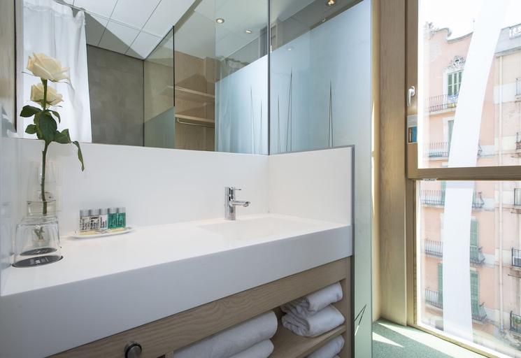 Bathroom 5, Ako Suite, Barcelona