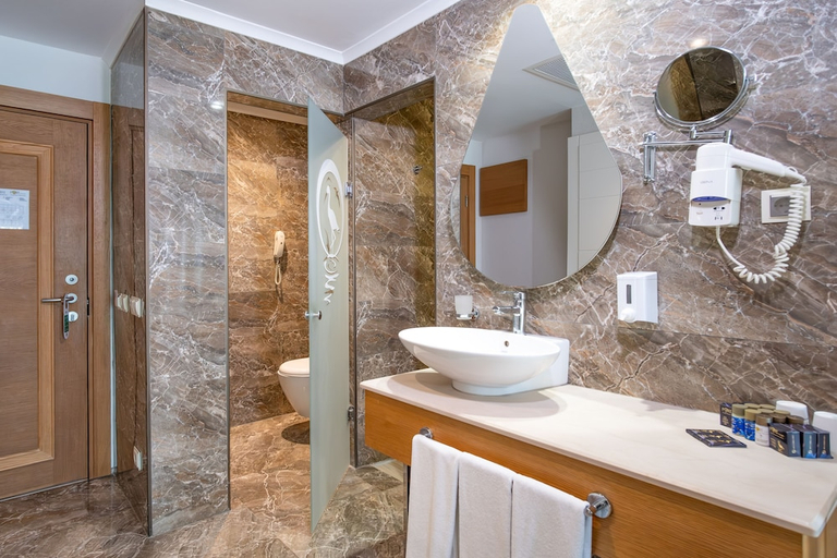 Bathroom 5, Port Nature Luxury Resort Hotel & Spa, Serik