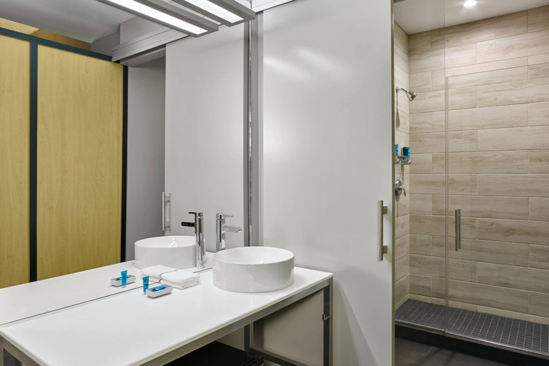 Bathroom 3, Aloft by Marriott Miami Airport, Miami-Dade