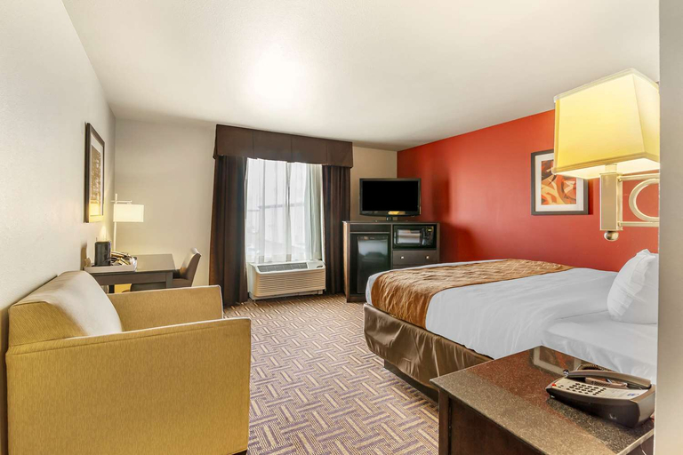 Others 2, Sonesta Essential Minot, Ward