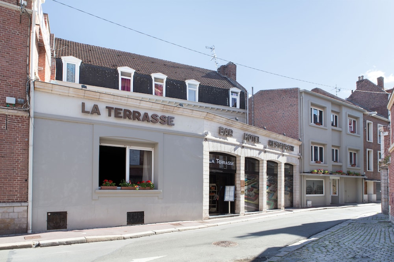Exterior & Views, La Terrasse, Nord
