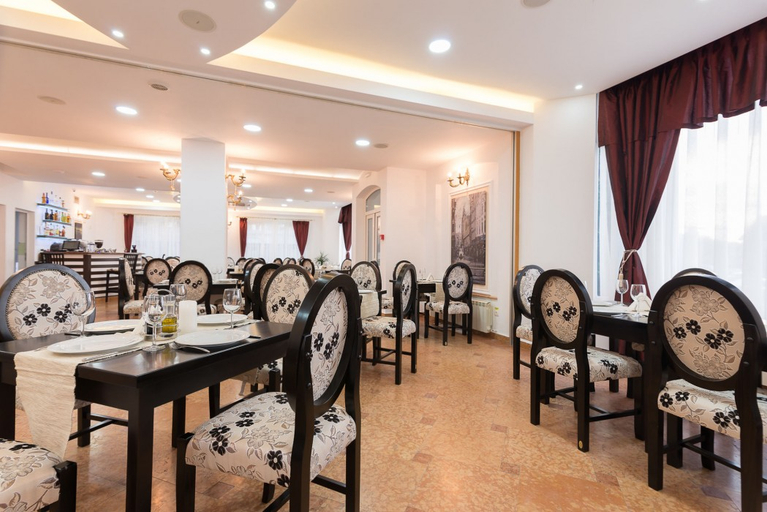 Food & Drinks 4, HOTEL ATHOS R M T, Cluj-napoca