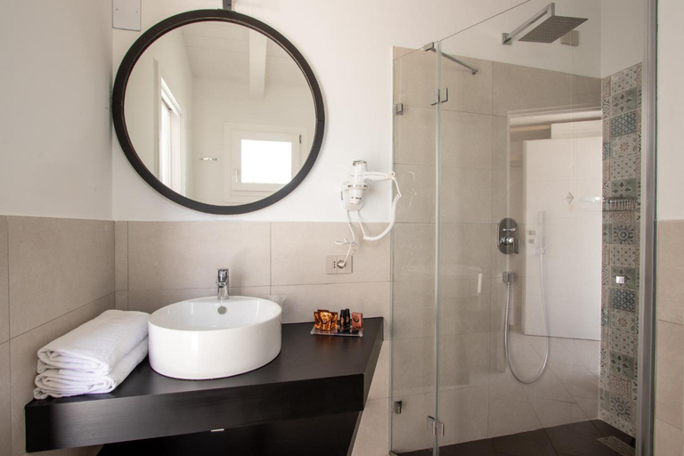 Bathroom 4, Limone Beach Village, Cagliari