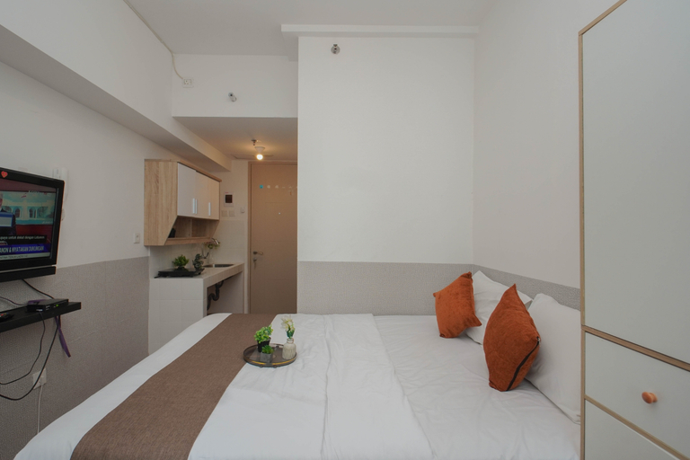 Bedroom 5, Compact Style Studio Apartment at Tokyo Riverside PIK 2 near NICE By Travelio, Tangerang