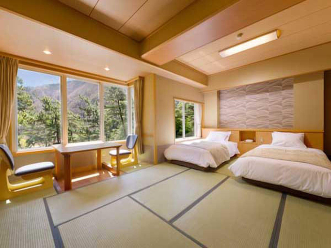 Bedroom 3, Shimobe Hotel, Minobu