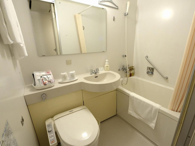 Bathroom 3, Sunwest Hotel Sasebo Hotel Sunroute Sasebo, Sasebo