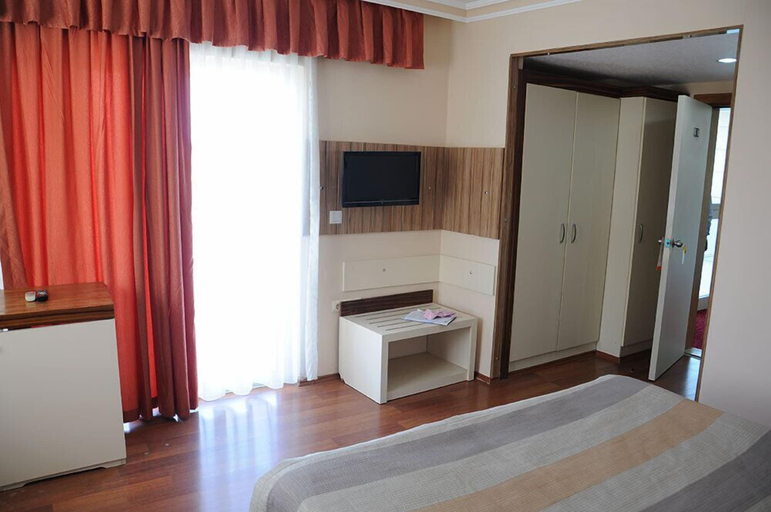 Bedroom 3, Lims Bona Dea Beach Hotel, Kemer