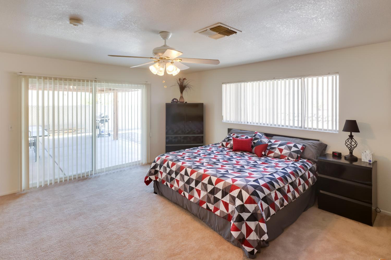 Bedroom 2, Quaint Bullhead City Getaway ~ 2 Mi to River!, Mohave