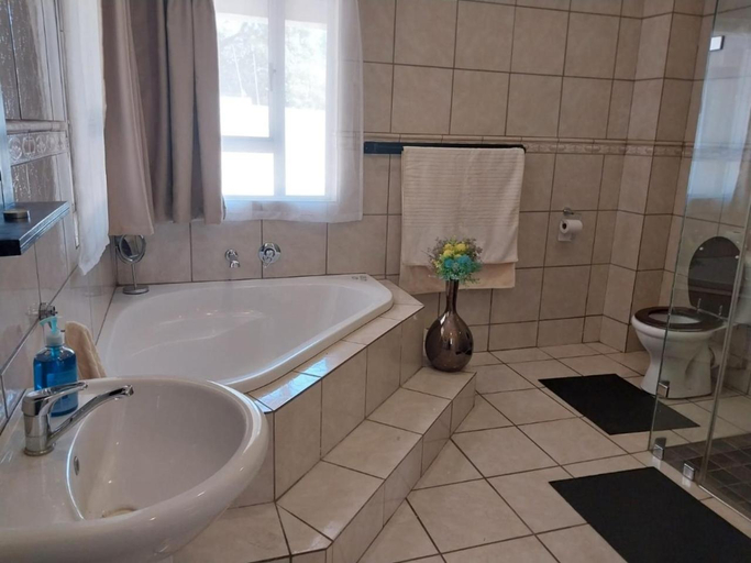Bathroom 3, Fredericks Place Elephant Room, City of Tshwane