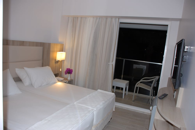 Bedroom 4, Begonville Beach Hotel, Marmaris