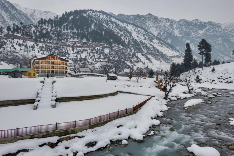 1, Badar Resorts & Spa by Stay Pattern, Ganderbal