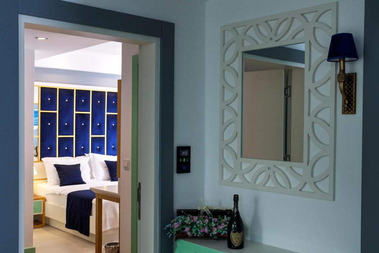 Bedroom 2, SEA VIEW HOTEL, Kaş