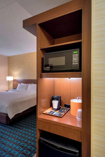 Bedroom 4, Fairfield Inn and Suites by Marriott Syracuse Carrier Circle, Onondaga