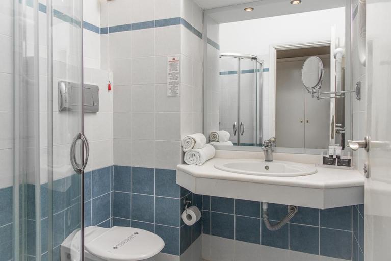 Bathroom 5, Marmari Bay Hotel, Central Greece