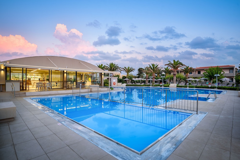 Sport & Beauty 5, Marinos Beach, Crete