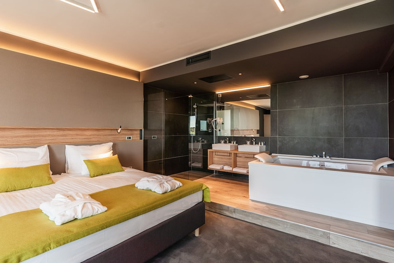 Bedroom 2, Hotel Olea, Novalja