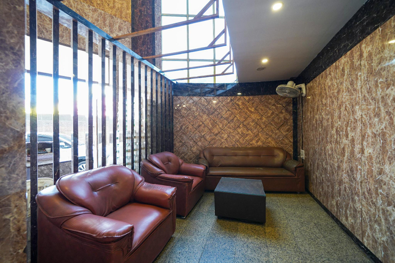 Public Area, Fabhotel Chamiers Park, Chennai
